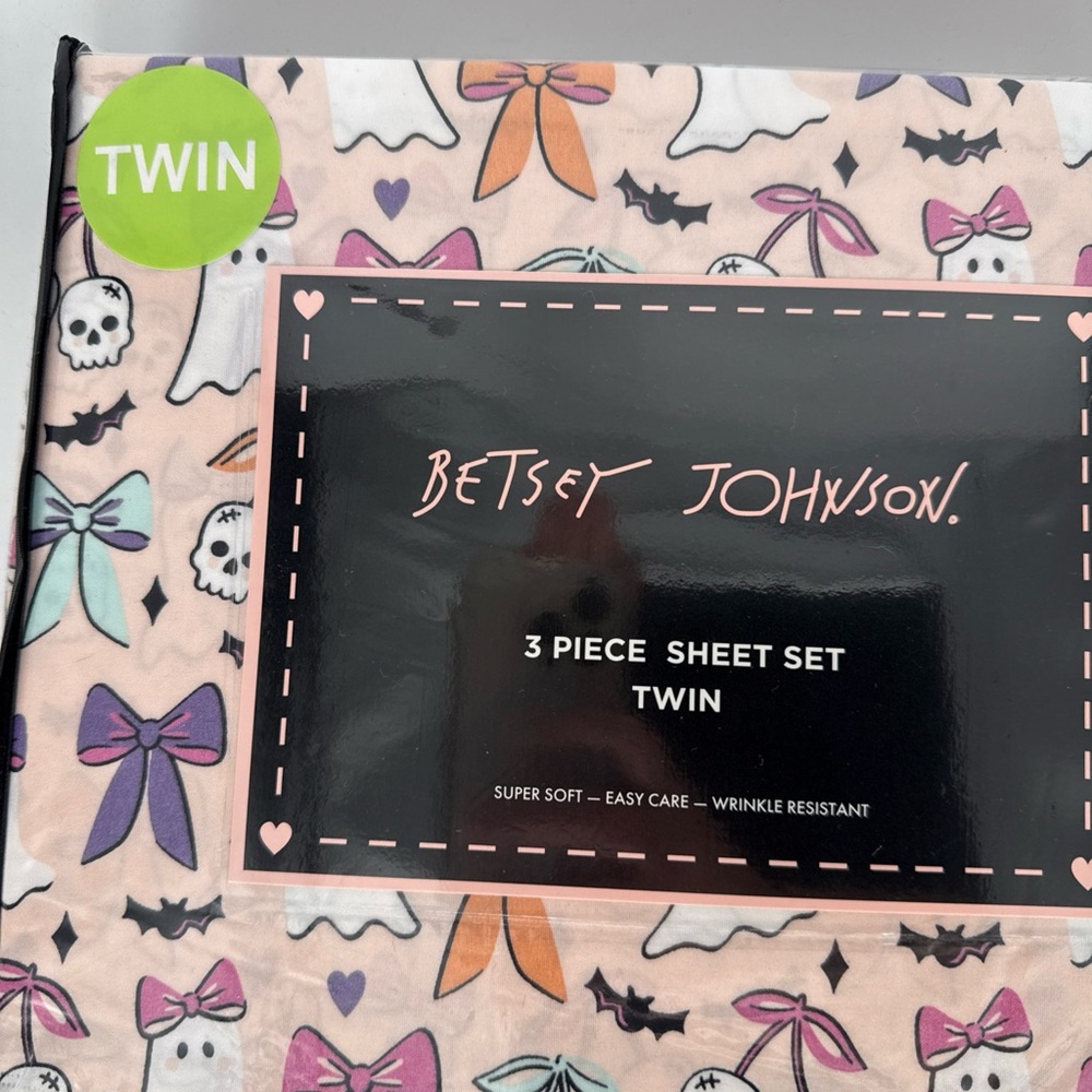 Betsey Johnson BOW Halloween Sheet Set Twin Ghost Bows Ghosts Pink NEW New - Picture 5 of 6